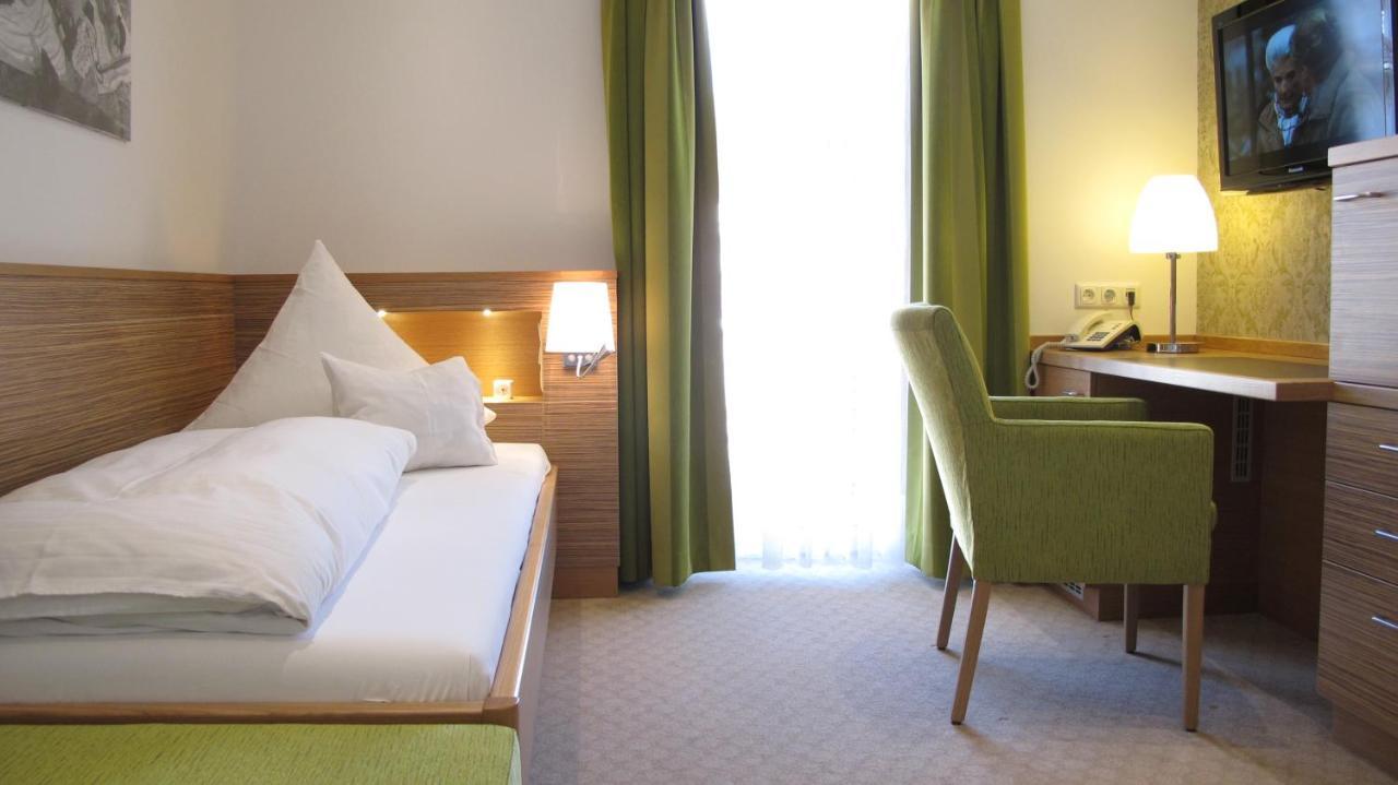 Hotel Germania 3*