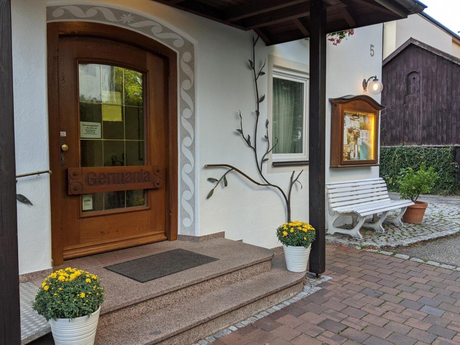 Germania Hotel 3*